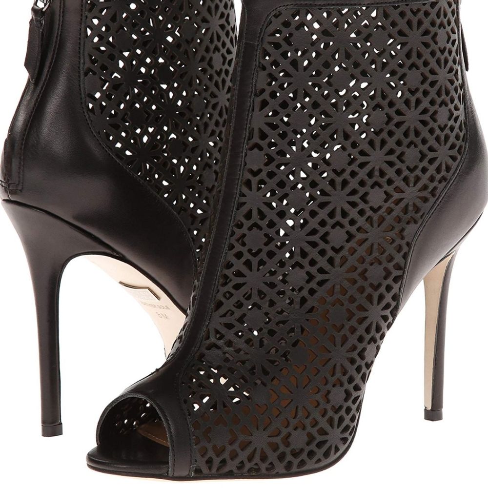 Badgley Mischka July peep toe boots